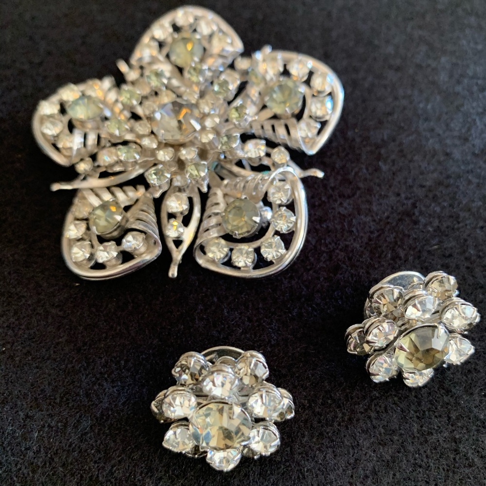 Vintage broach and matching earrings